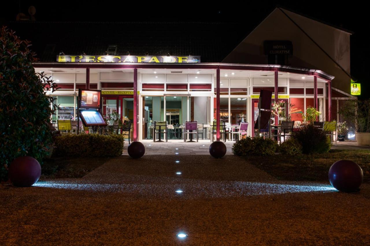 Logis Hotel Restaurant L'Escapade Le Pechereau Bagian luar foto